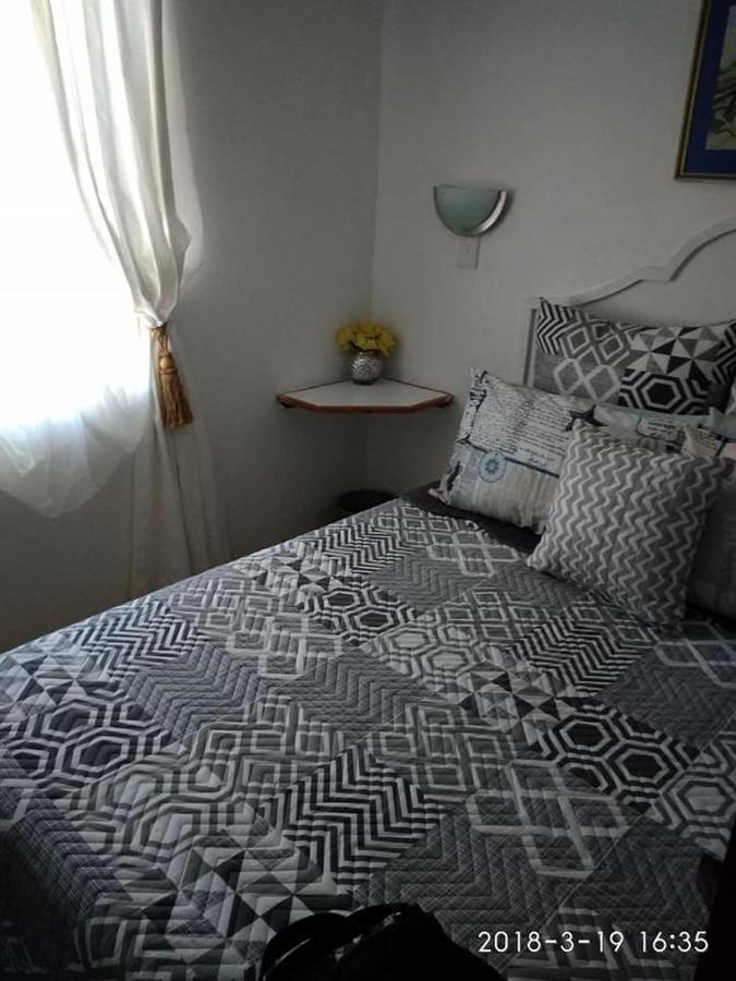 Agulhas Heights Self-Catering Cottages Екстер'єр фото