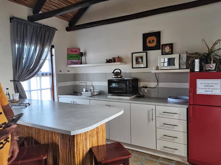 Agulhas Heights Self-Catering Cottages Екстер'єр фото