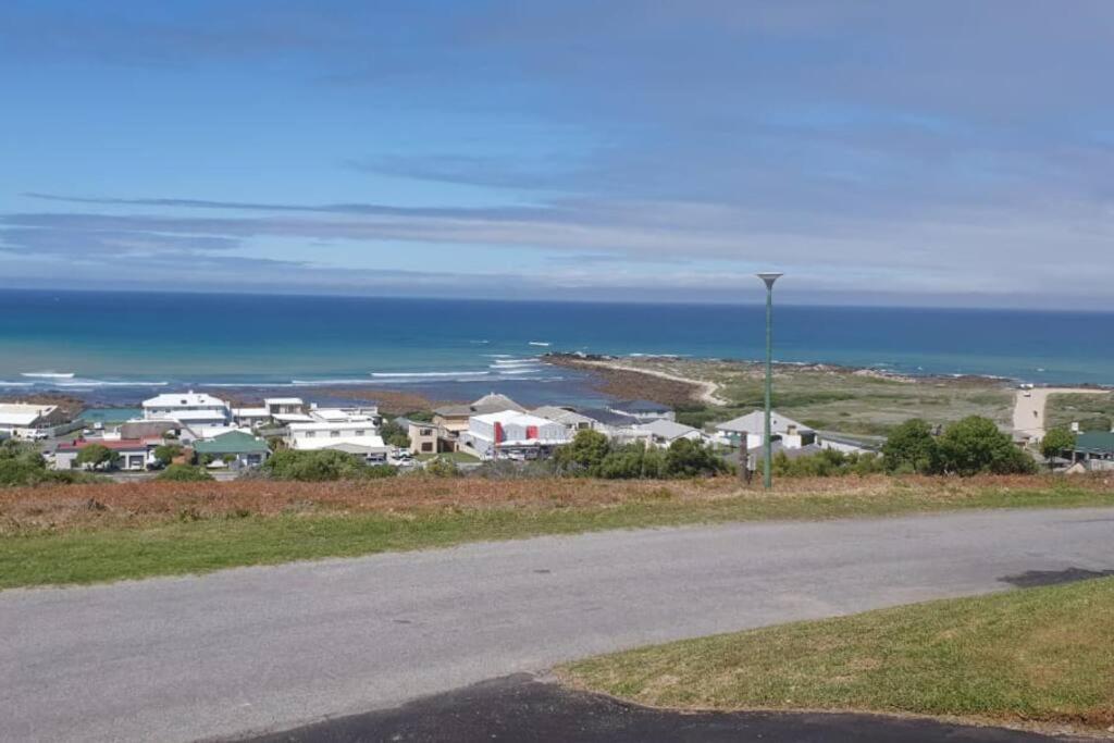 Agulhas Heights Self-Catering Cottages Екстер'єр фото