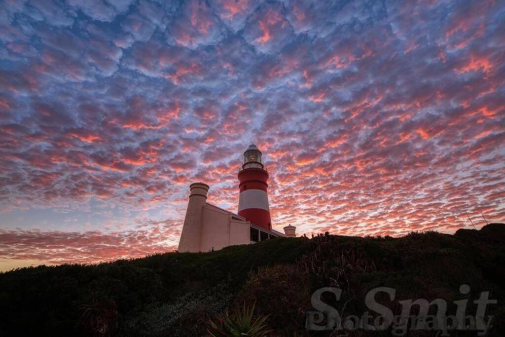Agulhas Heights Self-Catering Cottages Екстер'єр фото